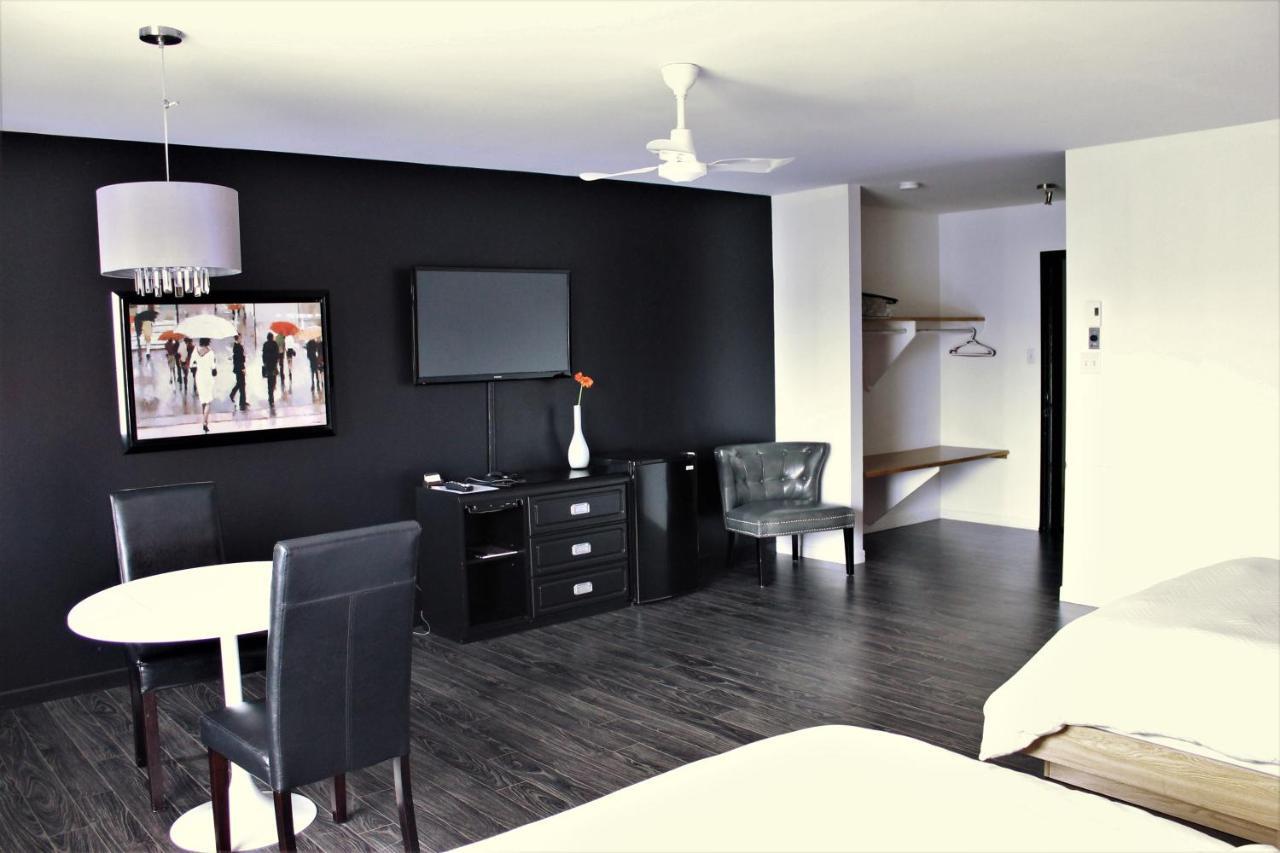 Motel Du Canton Valcourt Eksteriør billede